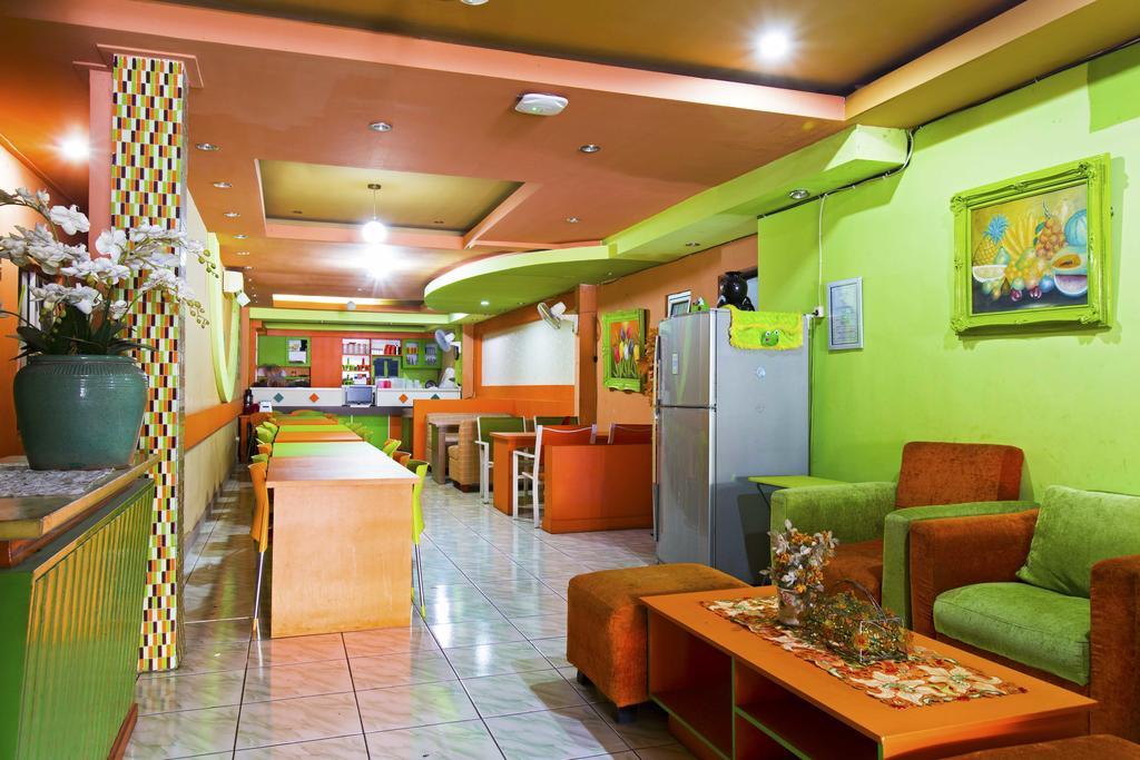 Reddoorz @ Tebet Asem Baris Hotel Jakarta Exterior foto